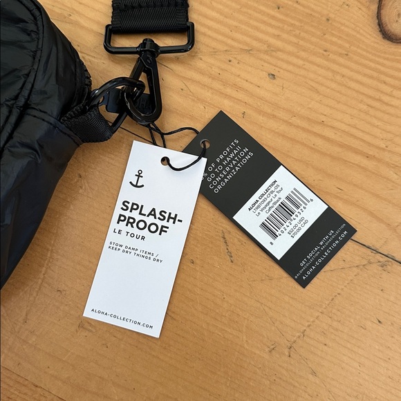 ALOHA Stylish Black Crossbody Bag - Picture 2 of 10